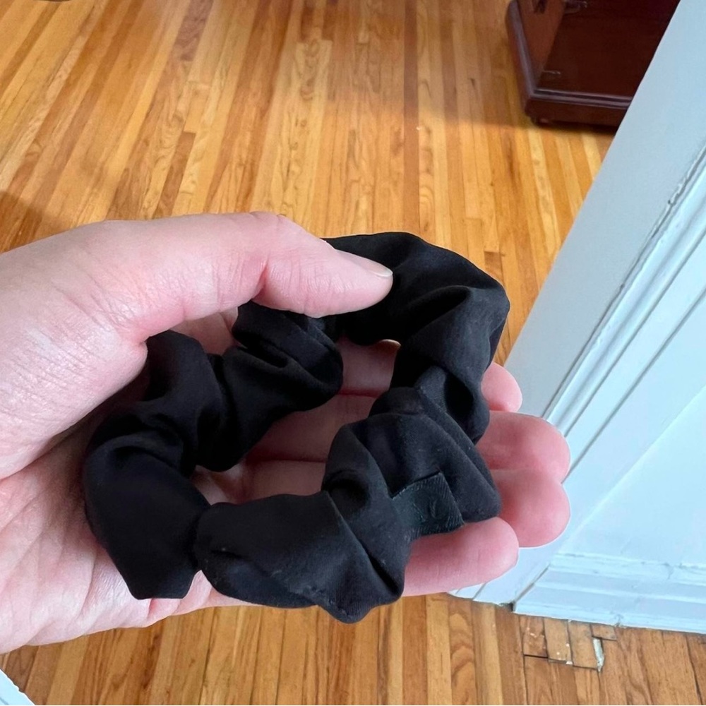 Black Lululemon Hair Scrunchie